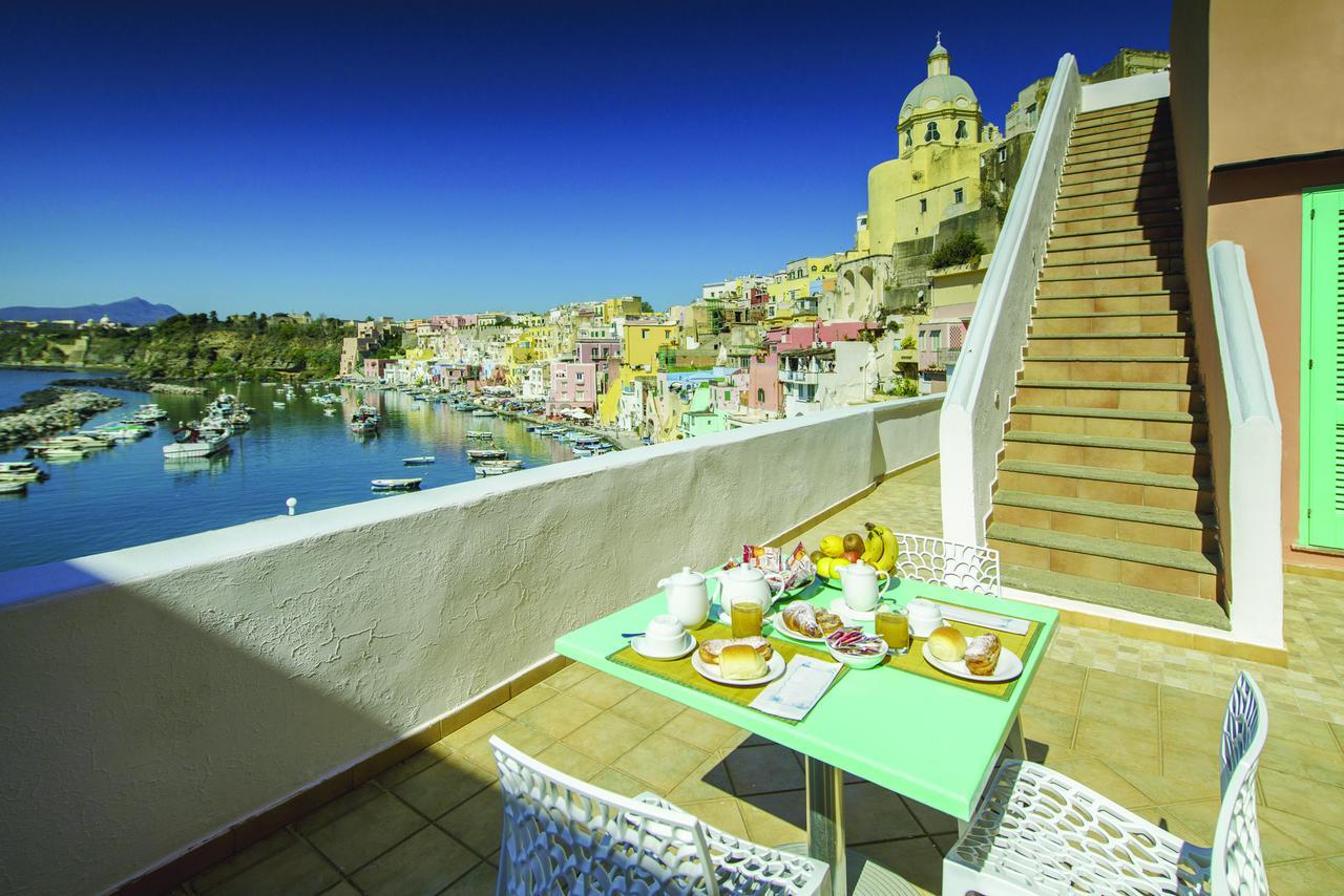 Hotel La Corricella Прочида Екстер'єр фото